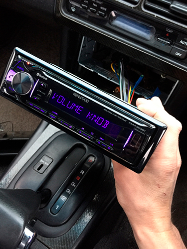 Замена штатной магнитолы автомобиля на новую